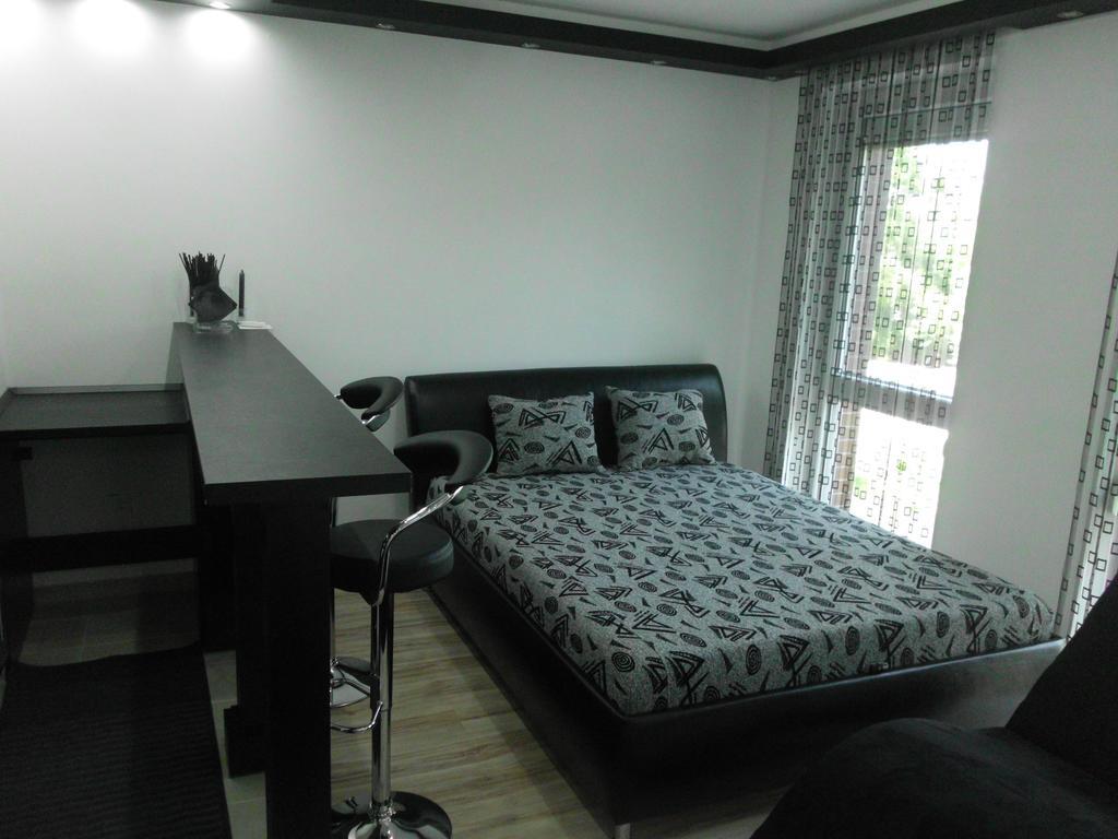 Feszek Apartman Debrecen Room photo